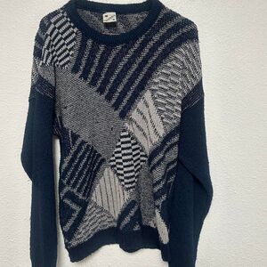 Vintage Vazven’s Knitted Blue Sweater 🔵